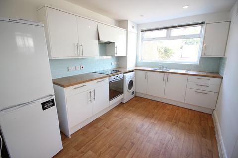 3 bedroom house to rent, Diamond Road, Watford