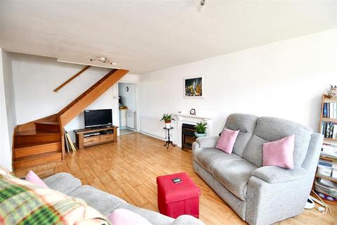77 Messack Close, Falmouth, TR11 4SH