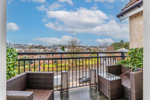 Flat 3/2, 1 Alexander Grove, Bearsden, Glasgow, G61 3EE
