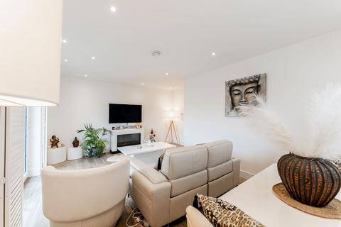 Flat 3/2, 1 Alexander Grove, Bearsden, Glasgow, G61 3EE