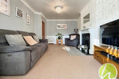 19 Goldsmiths Avenue, Corringham, Stanford-le-hope, SS17 7HT