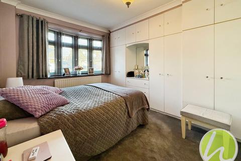 19 Goldsmiths Avenue, Corringham, Stanford-le-hope, SS17 7HT