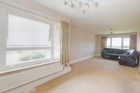 69 Longfellow Crescent, Oldham, OL1 4QN