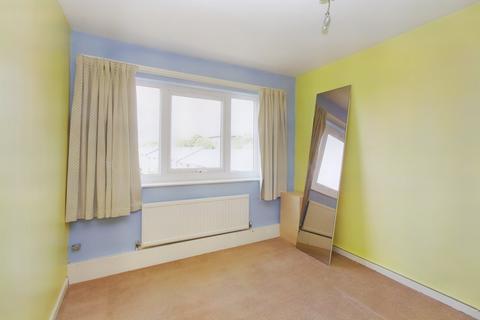 69 Longfellow Crescent, Oldham, OL1 4QN