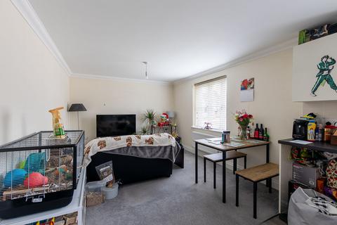 1 bedroom flat for sale, Cole Court, Thetford IP24