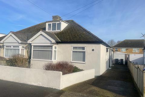 3 bedroom bungalow to rent, St Richards Road, Deal, CT14