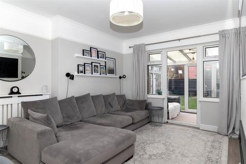5 Leeward Close, Worthing, BN13 1NE