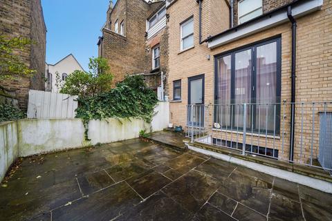 4 bedroom terraced house to rent, Marlborough Road, Upper Holloway