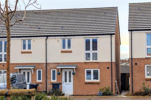 3 bedroom end of terrace house for sale, Woodpecker Close, Lydney GL15