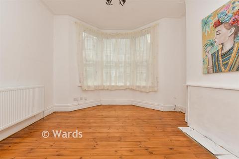 4 bedroom terraced house for sale, Hatfeild Road, Margate, Kent
