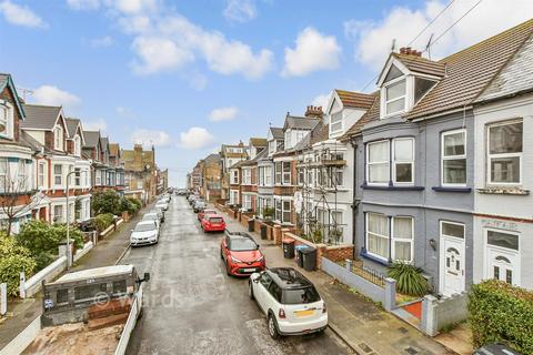 4 bedroom terraced house for sale, Hatfeild Road, Margate, Kent