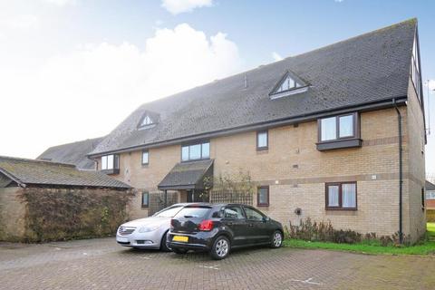 2 bedroom apartment to rent, Near Town Centre,  Bicester,  OX26