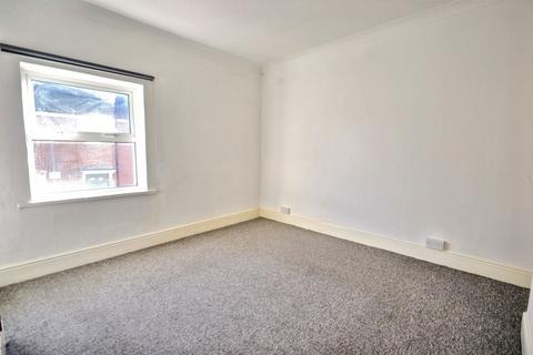 17 Avon Terrace, Salisbury, SP2 7BT