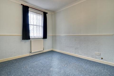 4 Cowlins, Harlow, CM17 0FZ