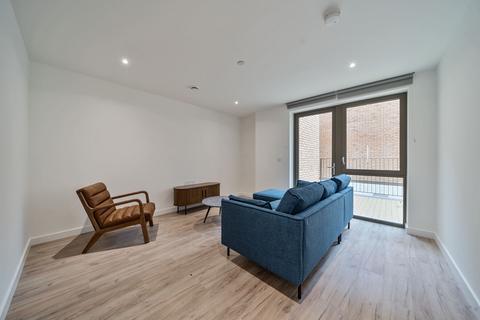 3 bedroom apartment to rent, Atlantis Avenue, Beckton E16