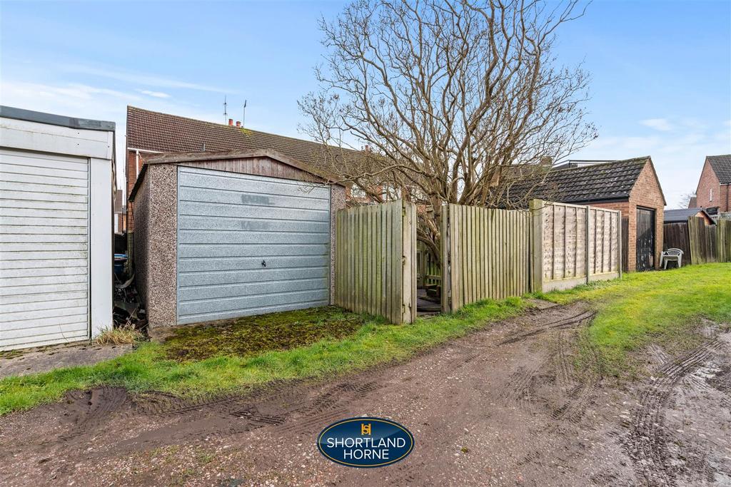 Rear access/garage