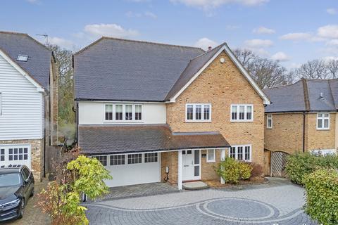 Worrin Place, Shenfield, CM15