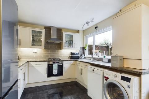 3 bedroom terraced house for sale, Malvern Road, Crawley RH11