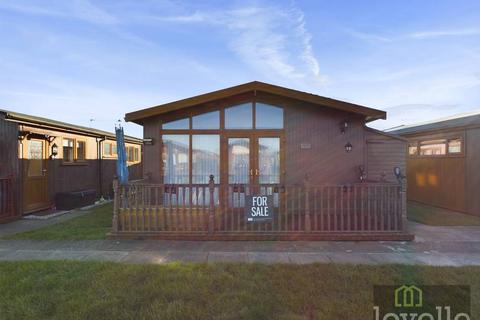 2 bedroom chalet for sale, Mablethorpe Caravan  Chalet Park, Mablethorpe LN12