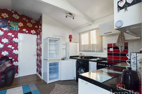 2 bedroom chalet for sale, Mablethorpe Caravan  Chalet Park, Mablethorpe LN12