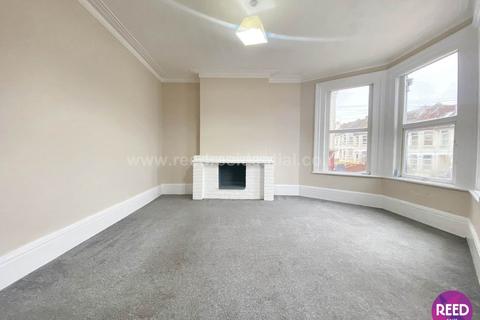 2 bedroom flat for sale, Southchurch Avenue, Southend On Sea