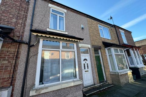 2 bedroom terraced house to rent, Columbia Street, Darlington DL3