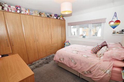 148 Croxdale Road, Borehamwood, WD6 4QB