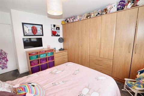 148 Croxdale Road, Borehamwood, WD6 4QB