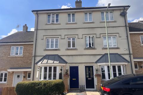 3 bedroom terraced house for sale, Hales Barn Road, Haverhill