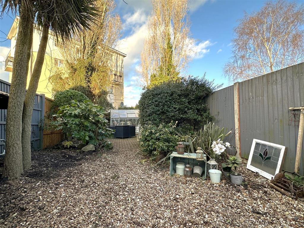 Garden 529