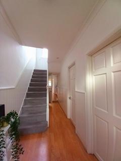 4 bedroom terraced house to rent, Park Road, London N8