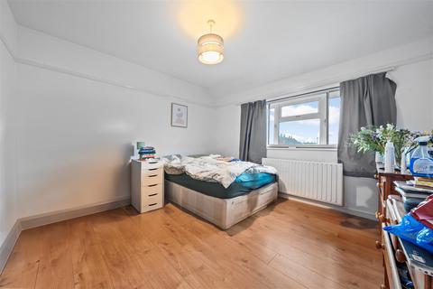 undefined, Stoughton Road, Guildford