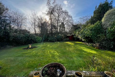 15 Hill Drive, Failand, Bristol, BS8 3UX