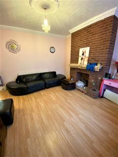 2 bedroom flat to rent, 1a Colenso Road Ilford IG2 7AG