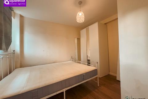Flat 2, 12 Piercefield Place, Cardiff, CF24 0LD