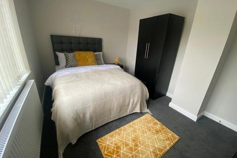 4 bedroom house share to rent, 87 Buckley Lane, Bolton