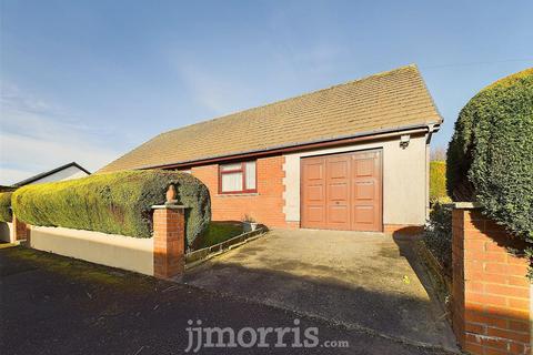 3 bedroom detached bungalow for sale, Pwll Trap, St. Clears, Carmarthen