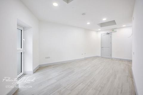 1 bedroom apartment to rent, Barretts Grove, LONDON