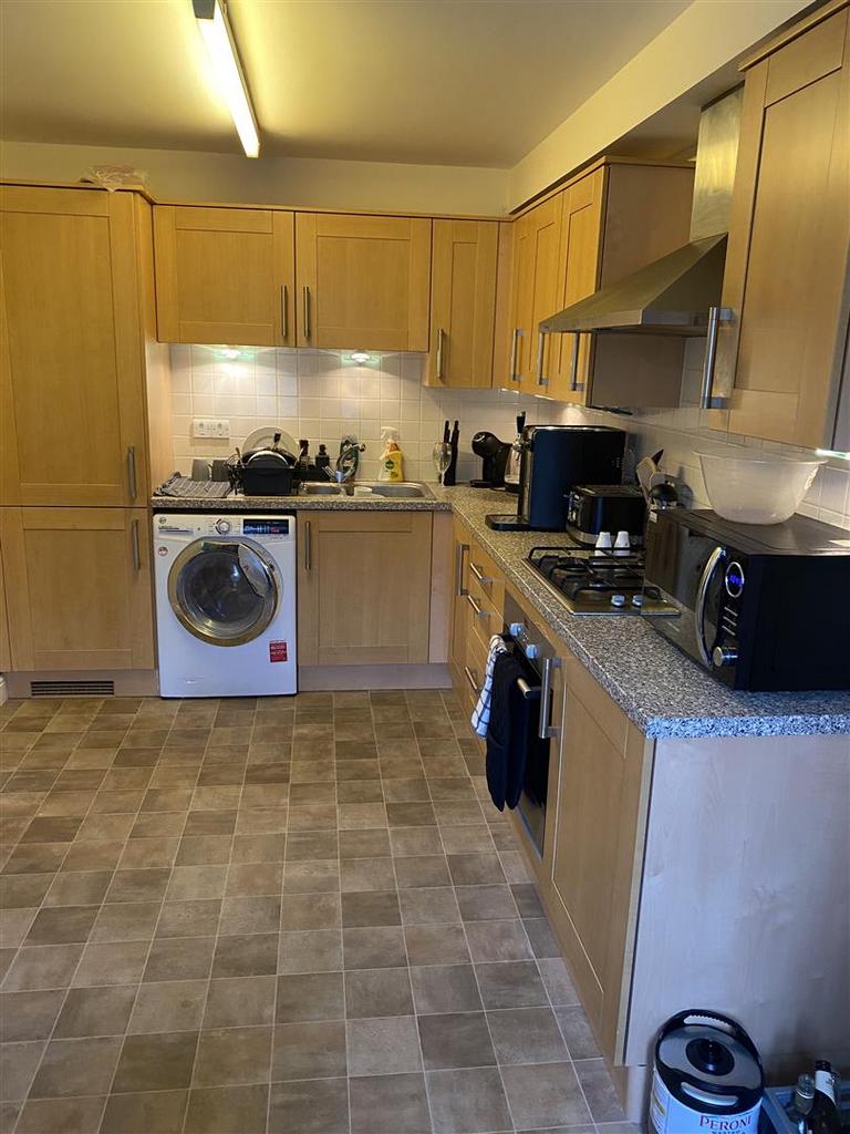 2 Carpenters Court 1.jpg