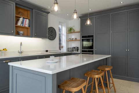 30 Mirfield Road, Solihull, B91 1JD