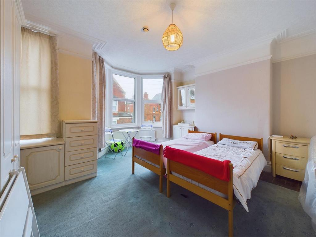 Bedroom: