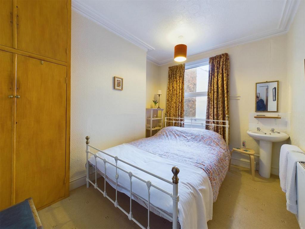 Bedroom: