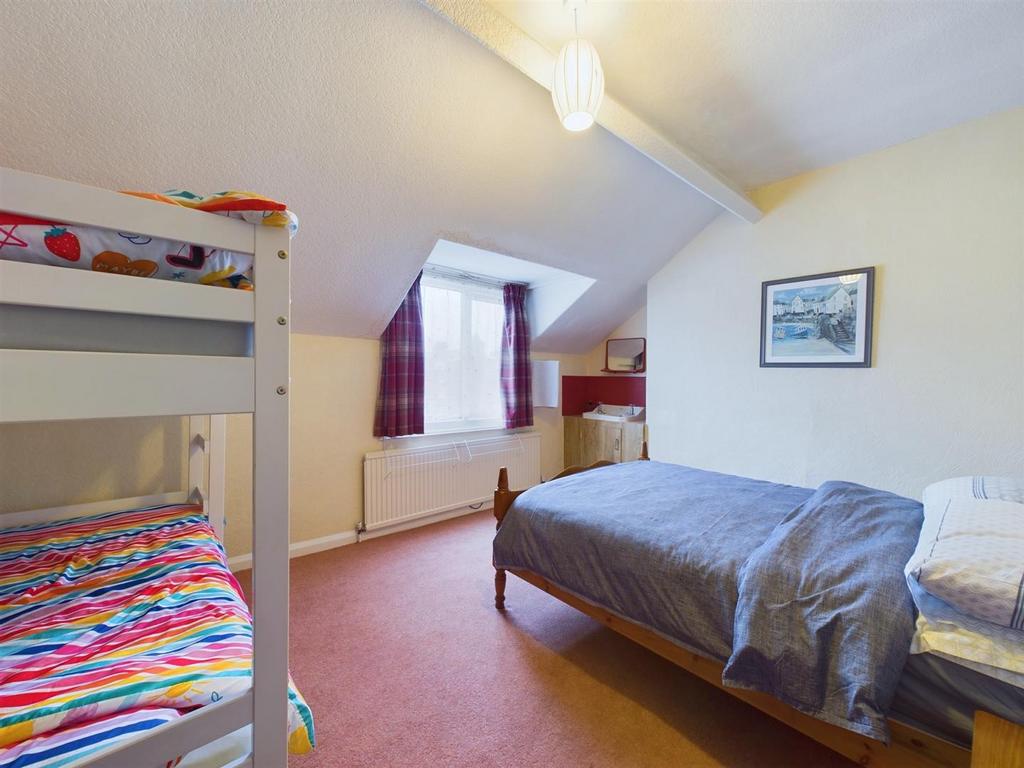 Bedroom: