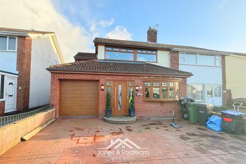 4 bedroom semi-detached house for sale, Heol Hendre, Rhuddlan