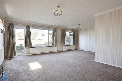 3 bedroom detached bungalow for sale, Oakleigh Road, Bexhill-On-Sea