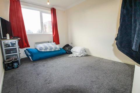 7, Garfield Court Handcross Road, Luton, LU2 8JZ