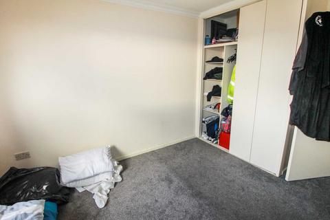 7, Garfield Court Handcross Road, Luton, LU2 8JZ