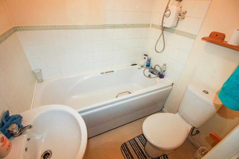 7, Garfield Court Handcross Road, Luton, LU2 8JZ