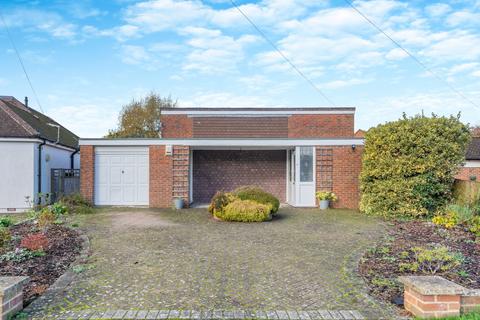 3 bedroom detached bungalow for sale, Orchard Lane, Amersham