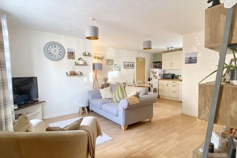 2 bedroom apartment for sale, Knapps Crescent, Cheltenham GL52